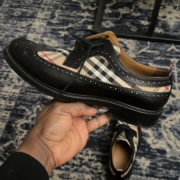 Burberry vintage, only wear once - Picture 2 of 5